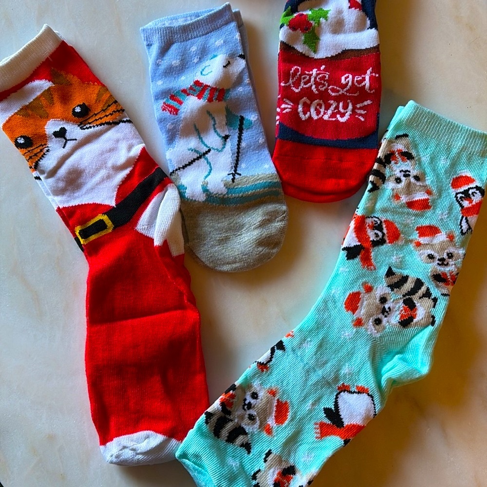 Pack of 15 holiday socks women’s size 4-10